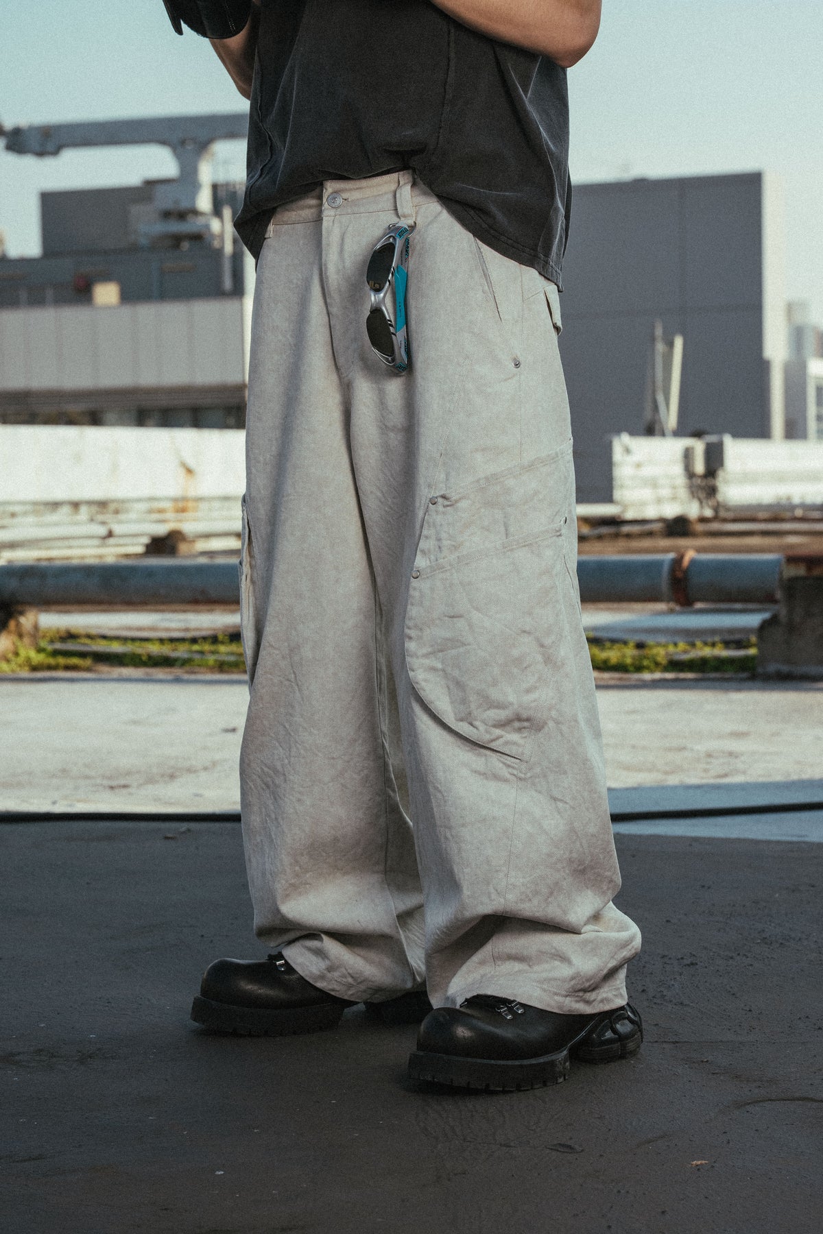 DPT-002 "Shell" Engineered Pants (Off-white)